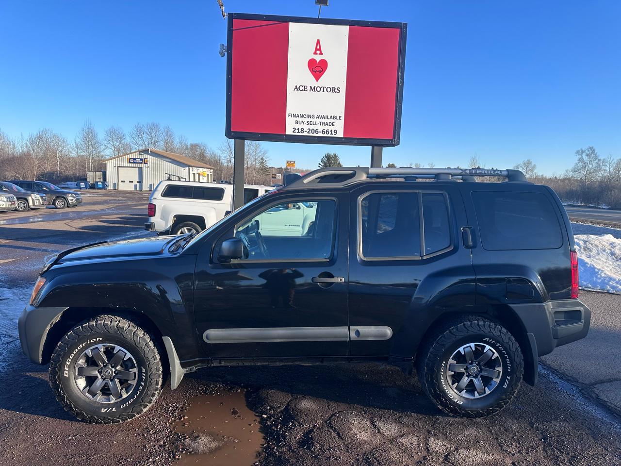 Nissan Xterra X 4WD 2015
