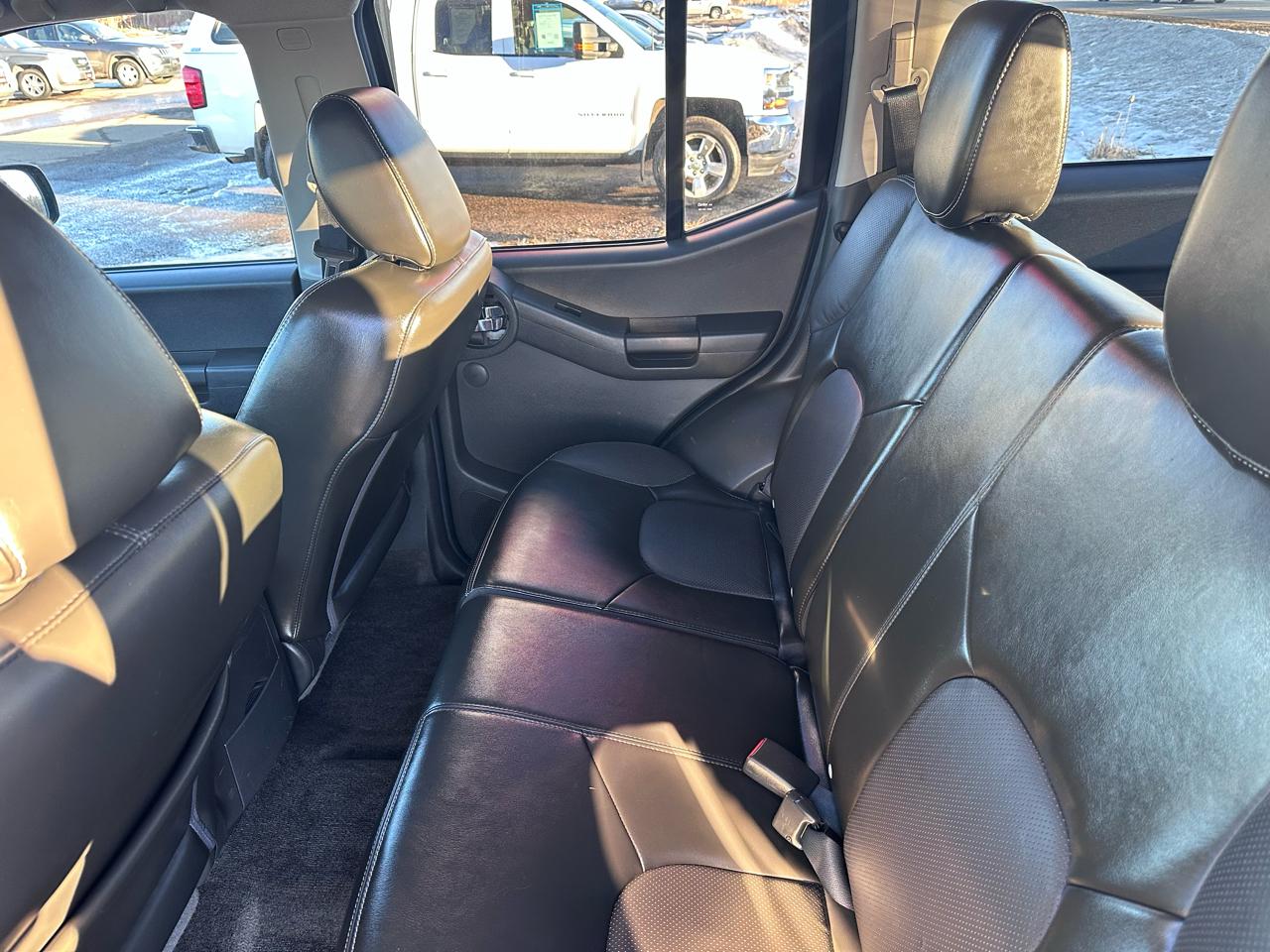 Nissan Xterra X 4WD 2015