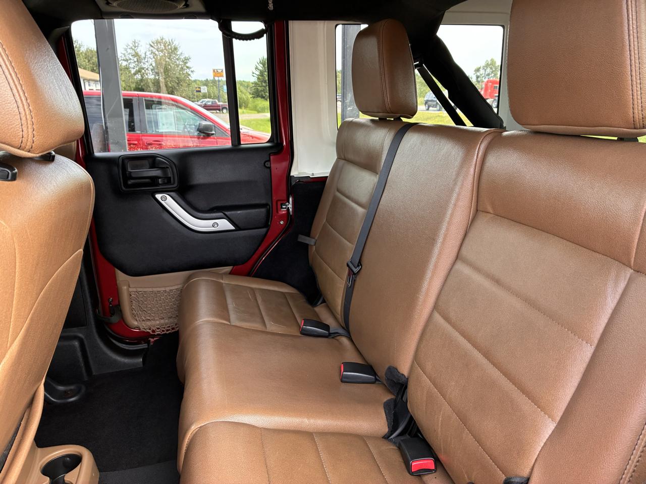 2012 Jeep Wrangler Unlimited Rubicon - Photo 18