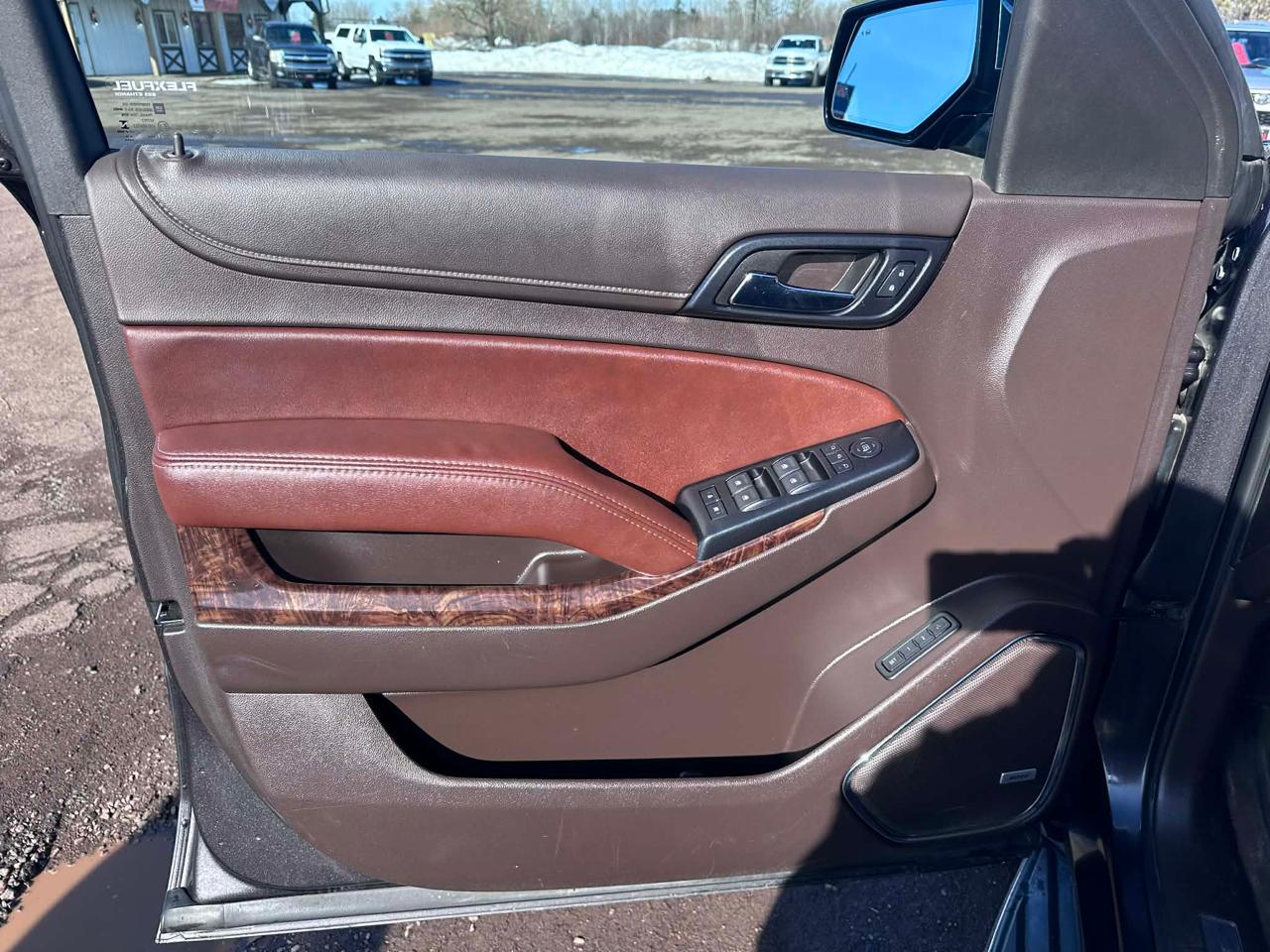 Chevrolet Tahoe LTZ 4WD 2015