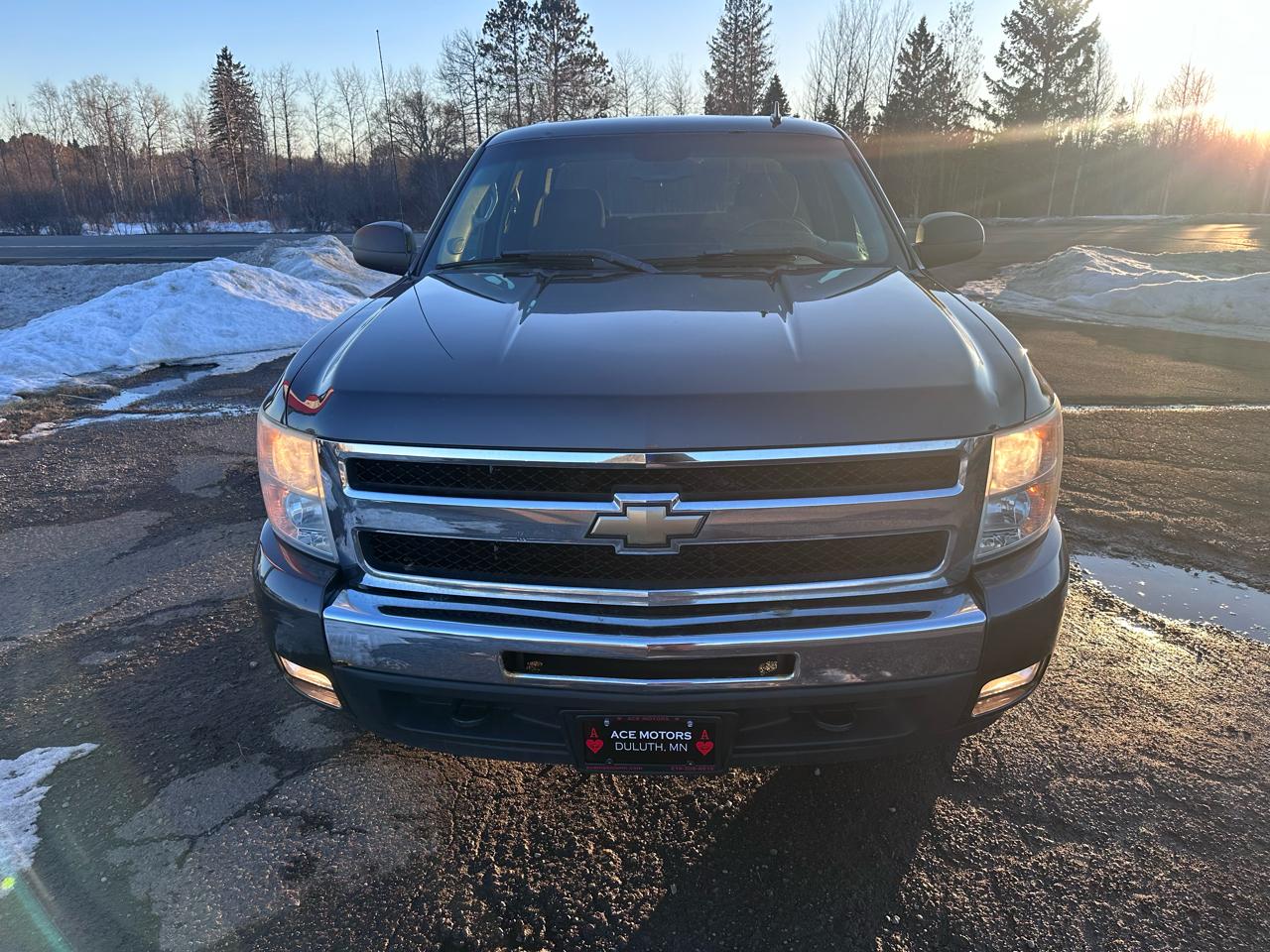 Chevrolet Silverado 1500 LT Crew Cab 4WD 2011