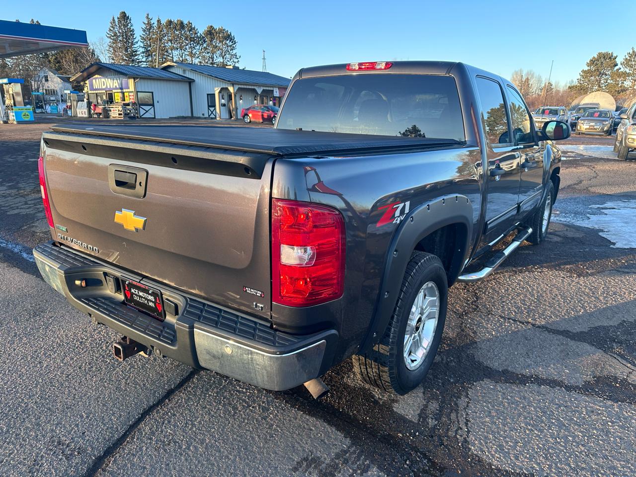 Chevrolet Silverado 1500 LT Crew Cab 4WD 2011