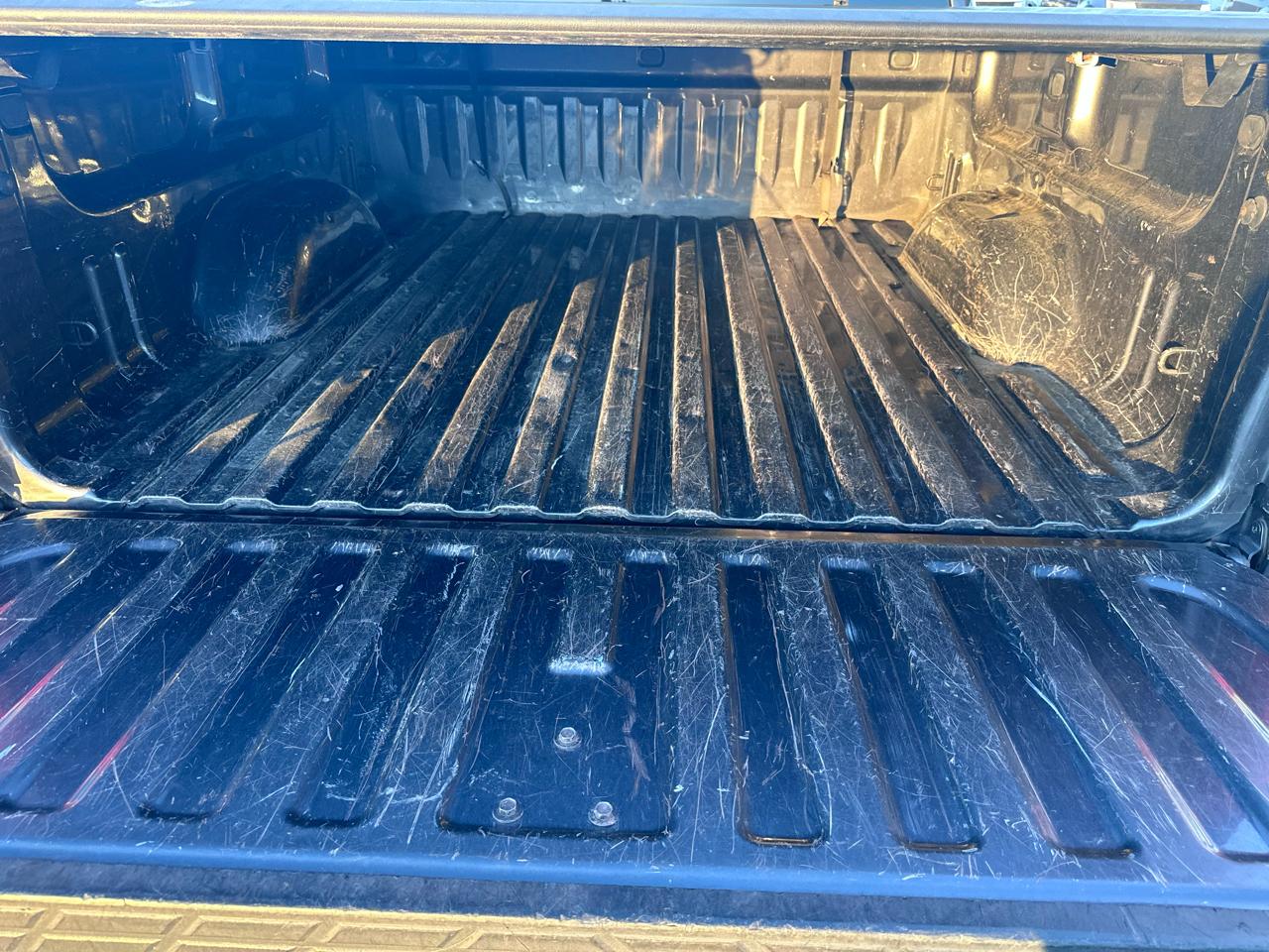 Chevrolet Silverado 1500 LT Crew Cab 4WD 2011