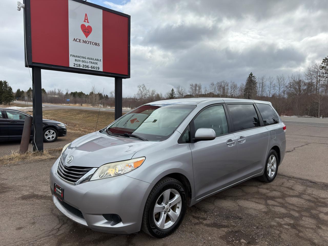 2012 Toyota Sienna LE