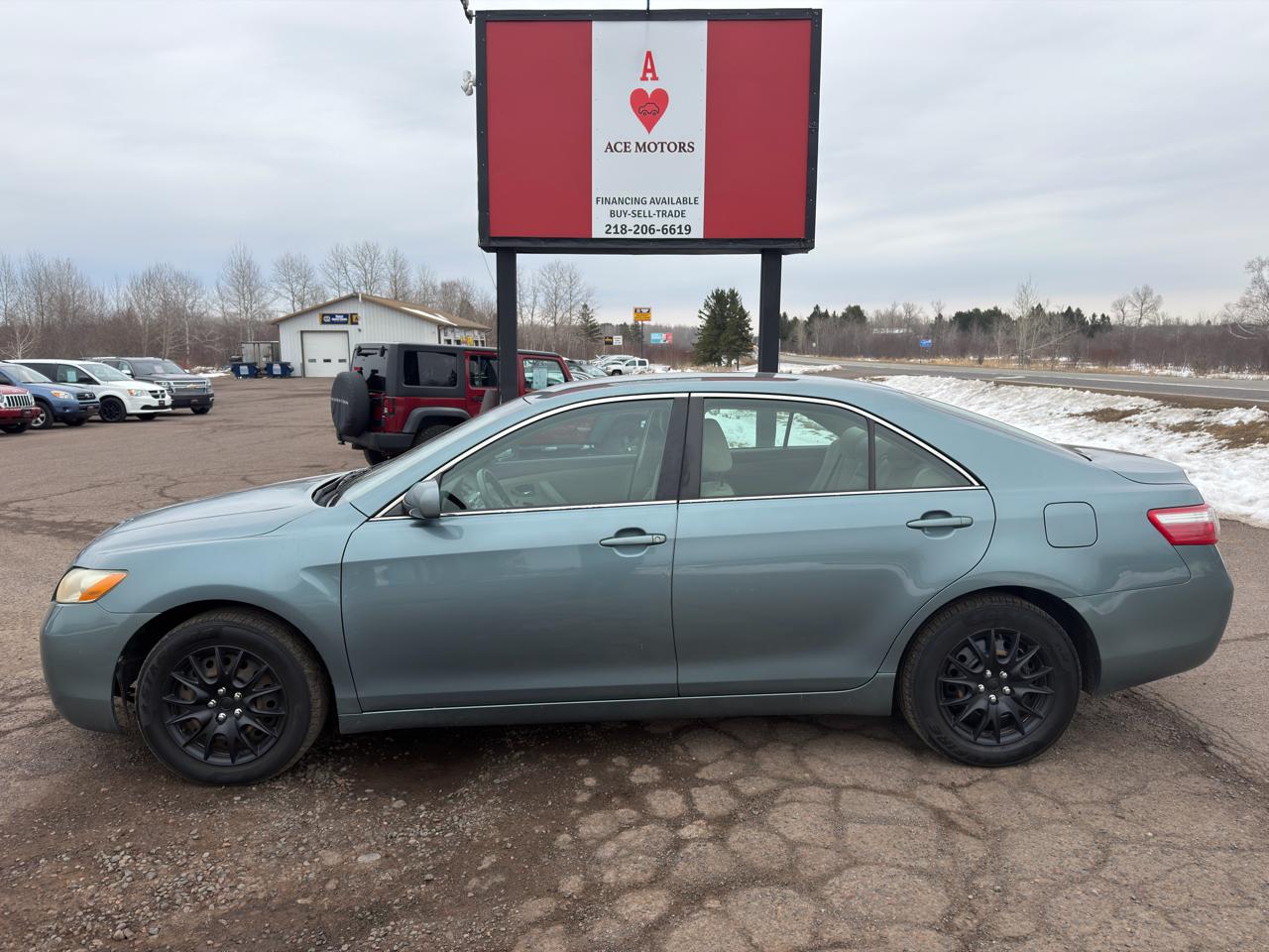 Toyota Camry SE 5-Spd AT 2009