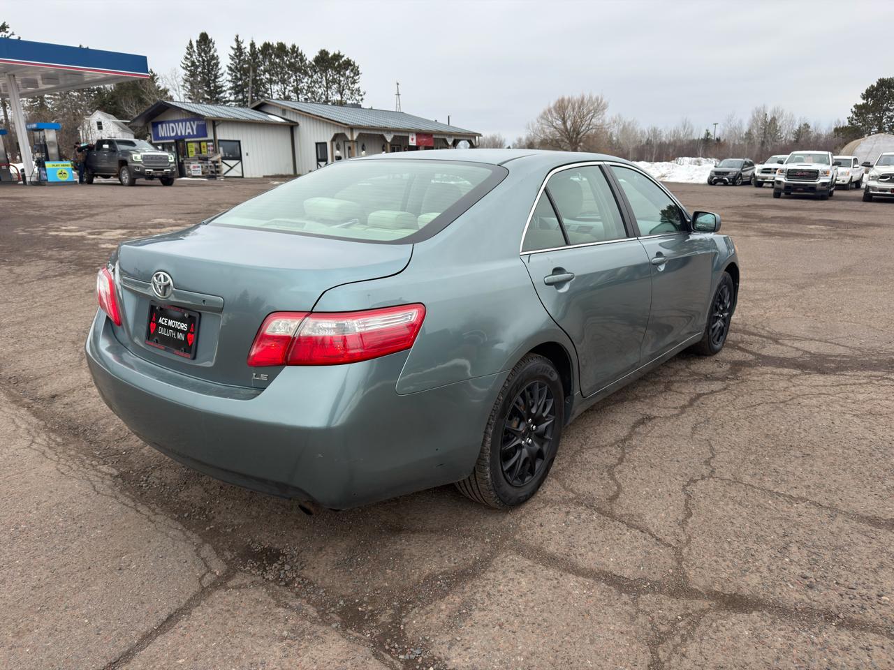 Toyota Camry SE 5-Spd AT 2009