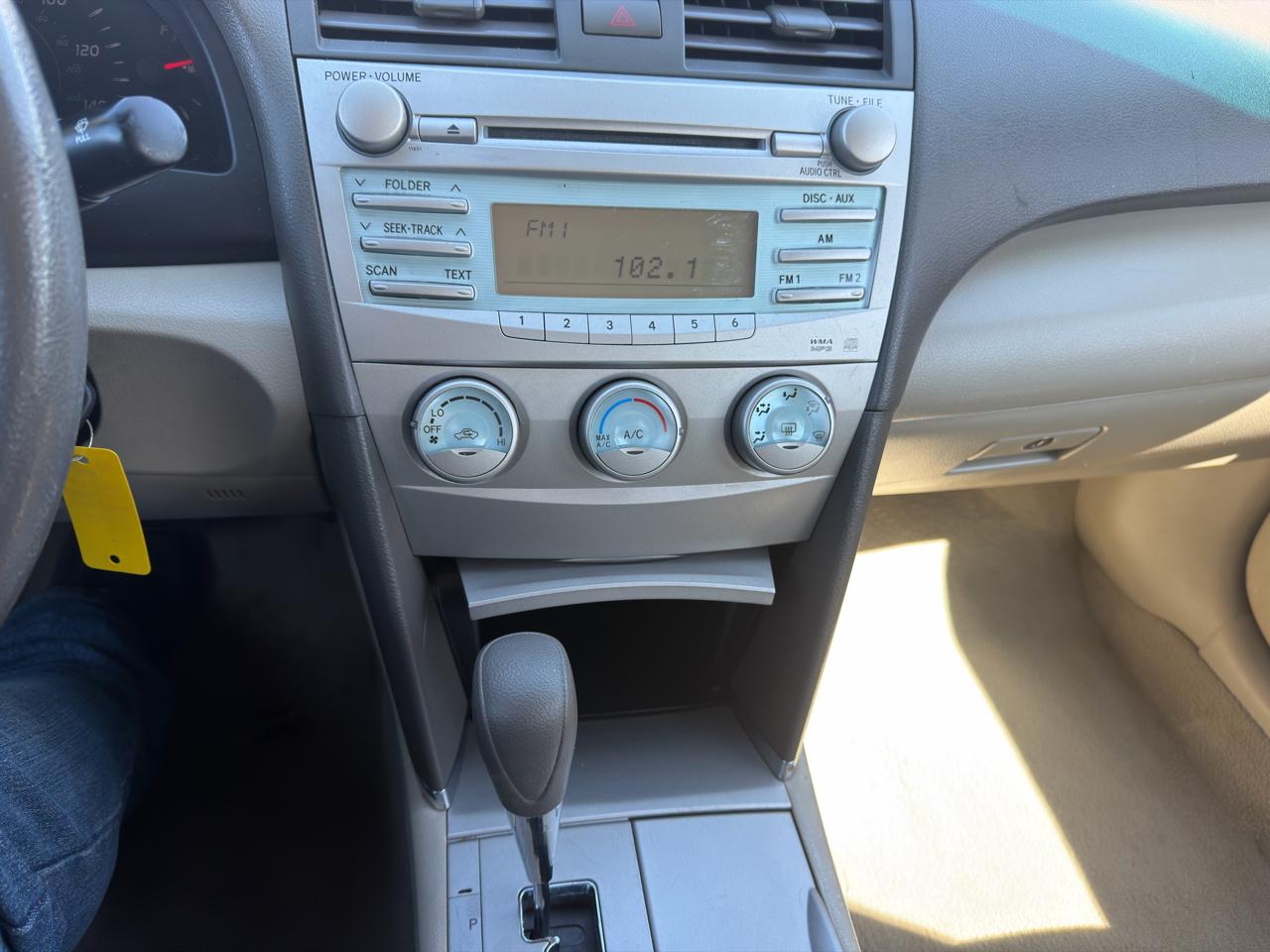 Toyota Camry SE 5-Spd AT 2009