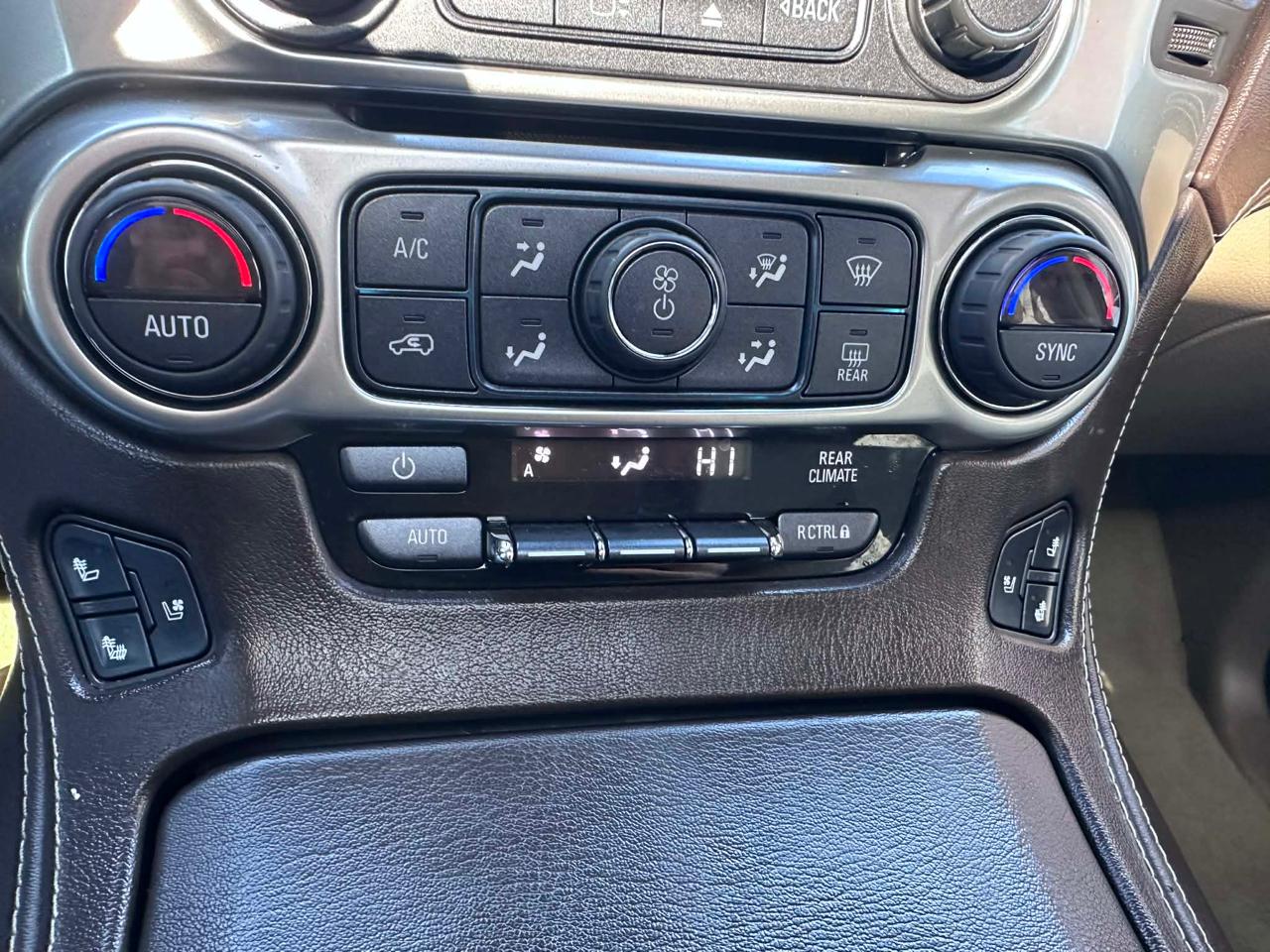 Chevrolet Suburban Premier 4WD 2017
