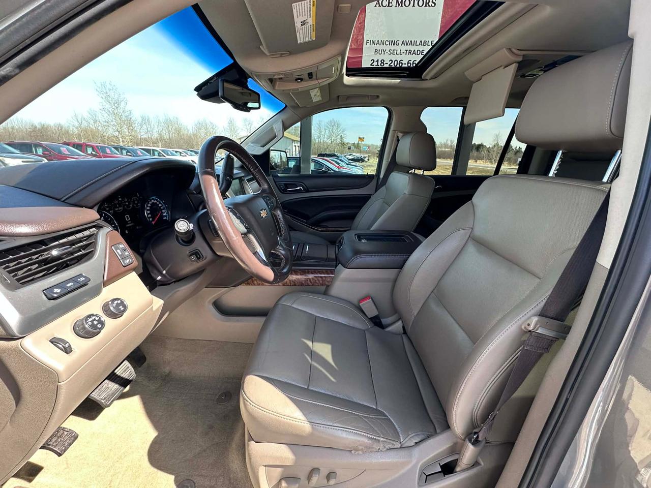 Chevrolet Suburban Premier 4WD 2017