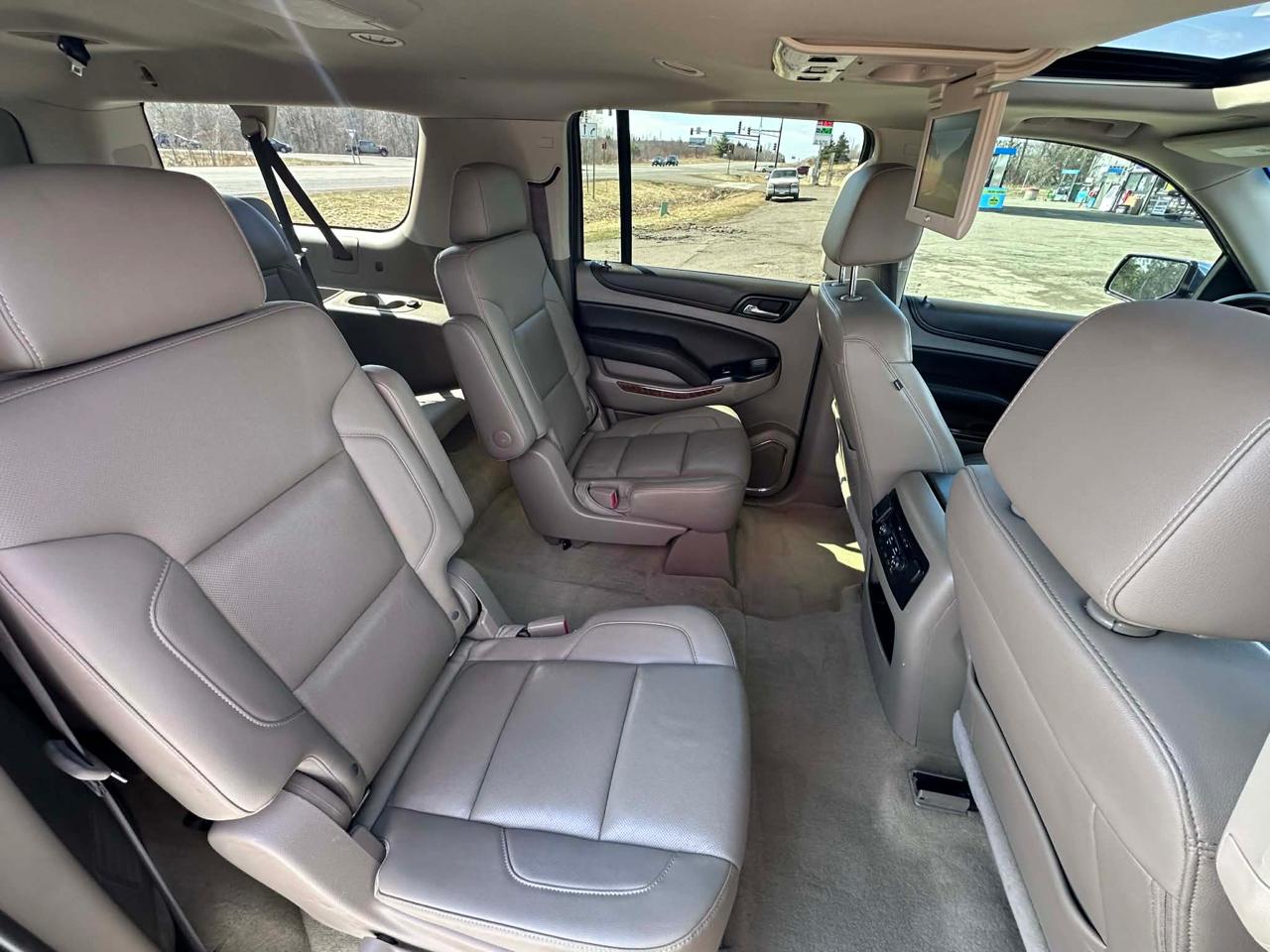 Chevrolet Suburban Premier 4WD 2017