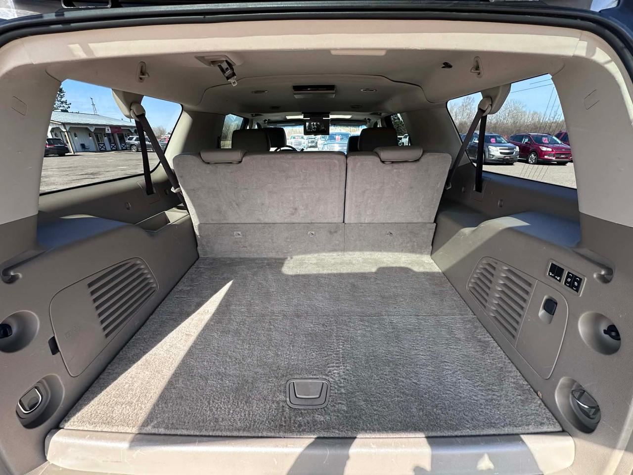 Chevrolet Suburban Premier 4WD 2017