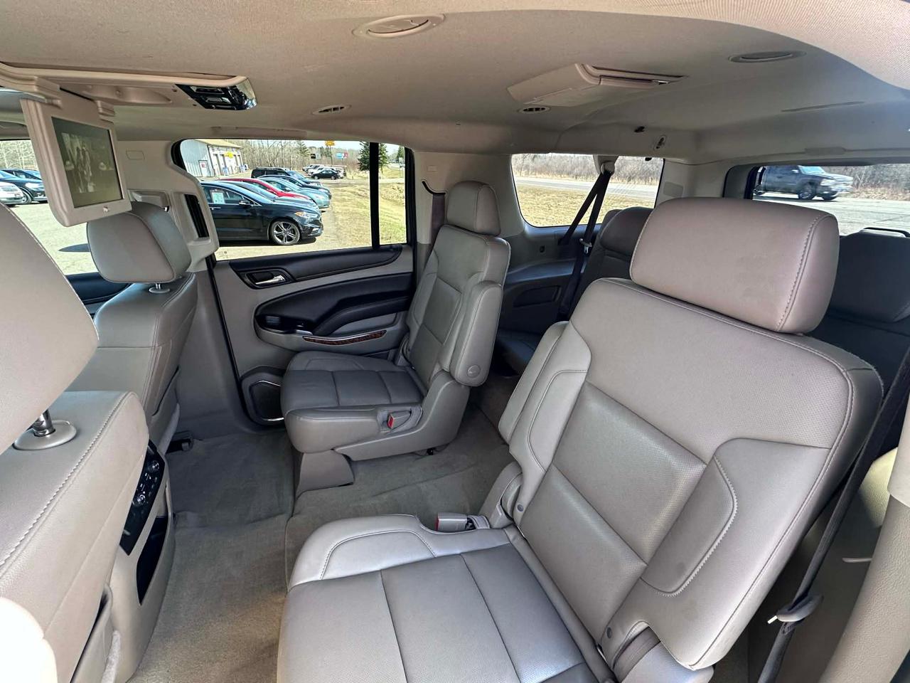 Chevrolet Suburban Premier 4WD 2017