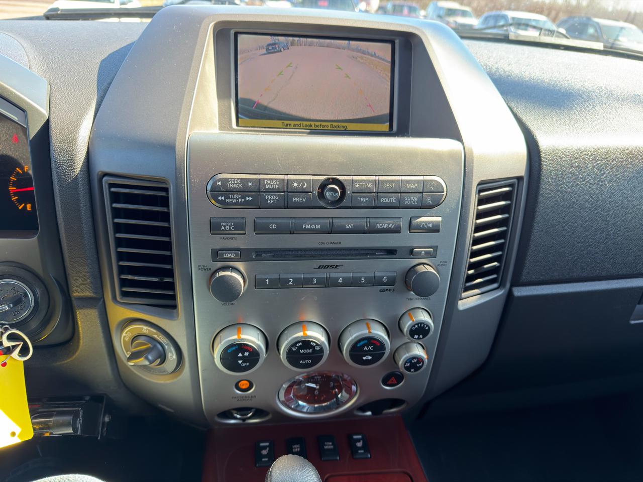 Infiniti QX56 AWD 2004