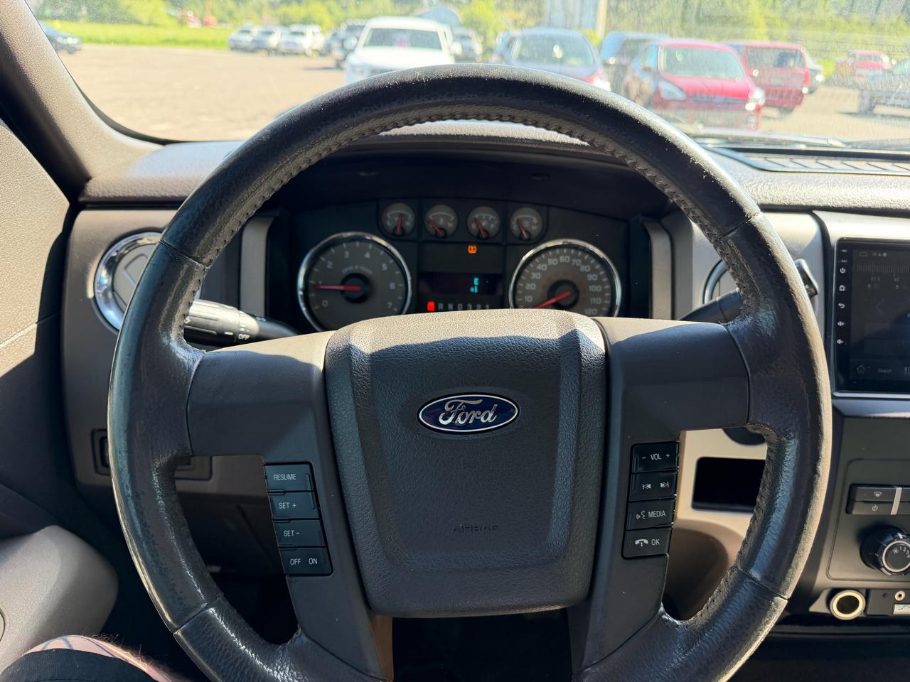 Ford F-150 XL SuperCrew 5.5-ft. Bed 4WD 2010
