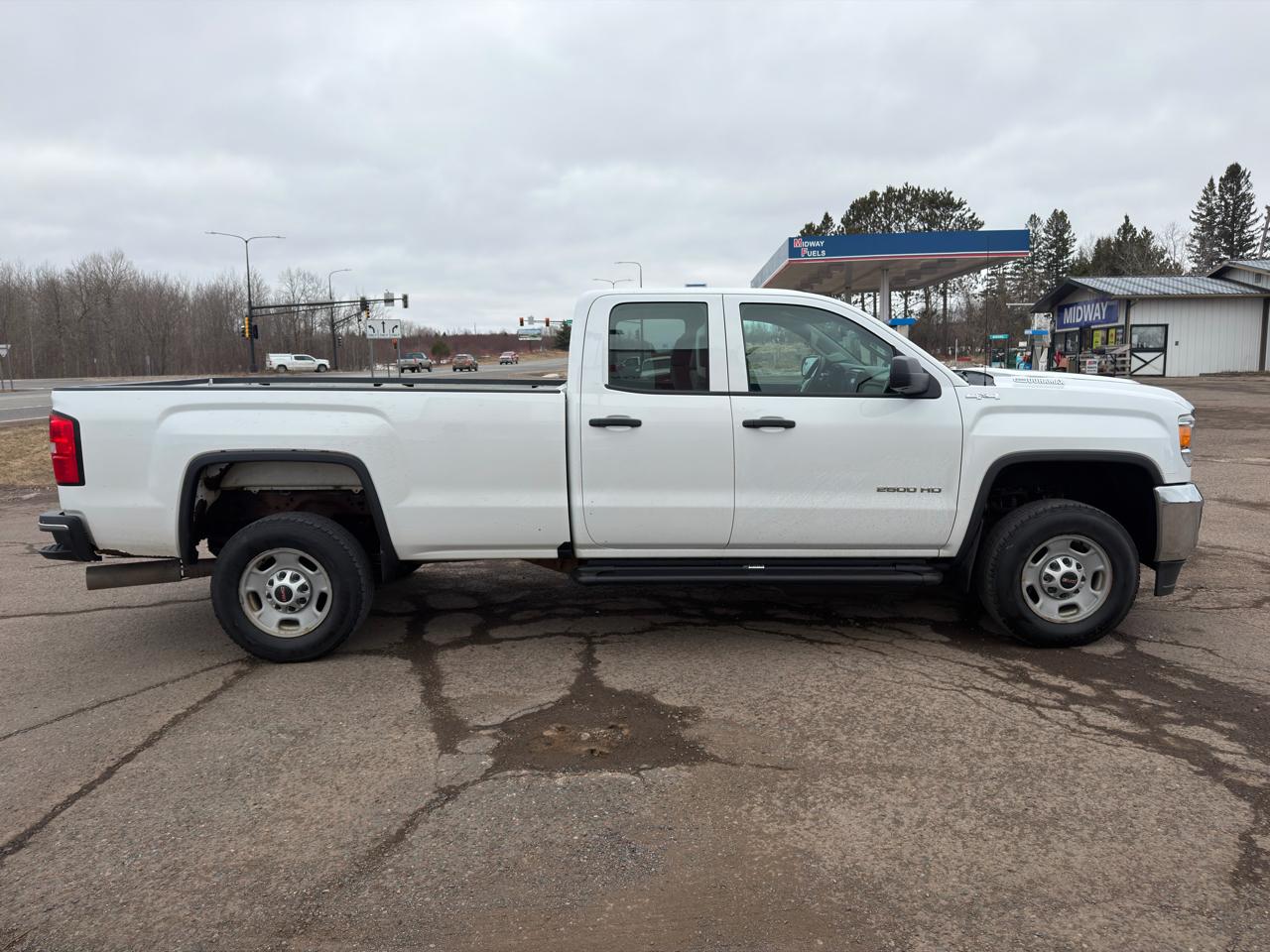 GMC Sierra 2500HD Base Double Cab 4WD 2017
