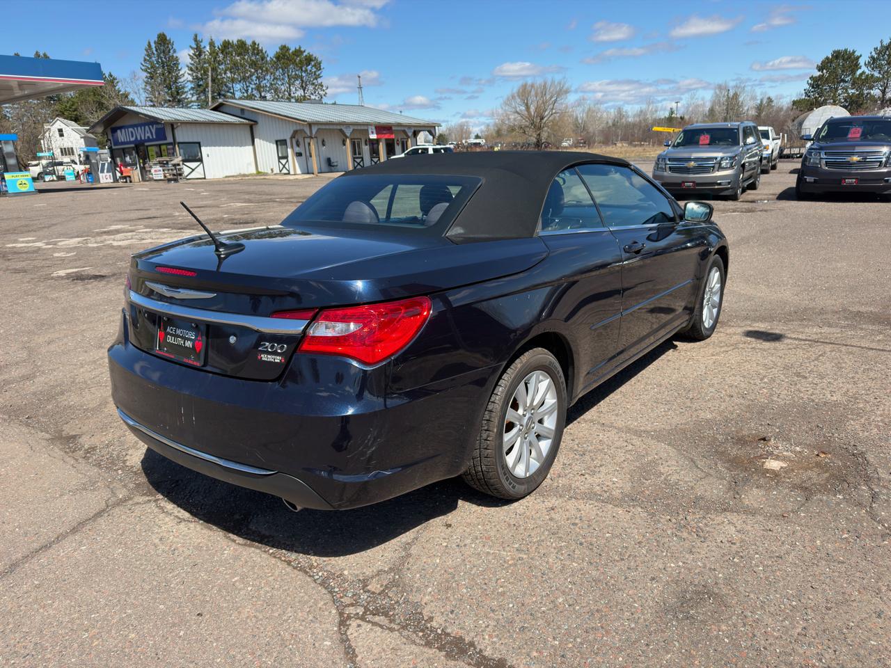 Chrysler 200 Touring Convertible 2012