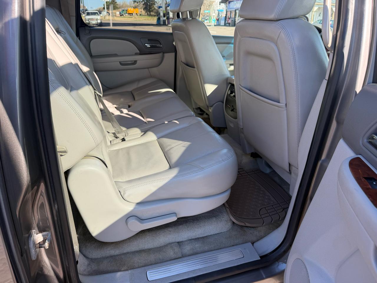 Chevrolet Suburban LS 1500 4WD 2007