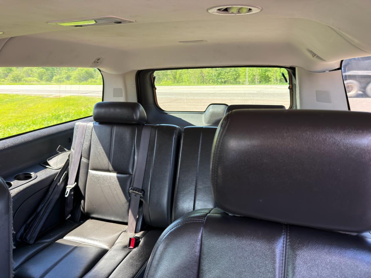 Chevrolet Suburban LTZ 1500 4WD 2013