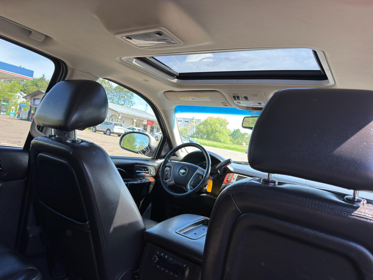 Chevrolet Suburban LTZ 1500 4WD 2013