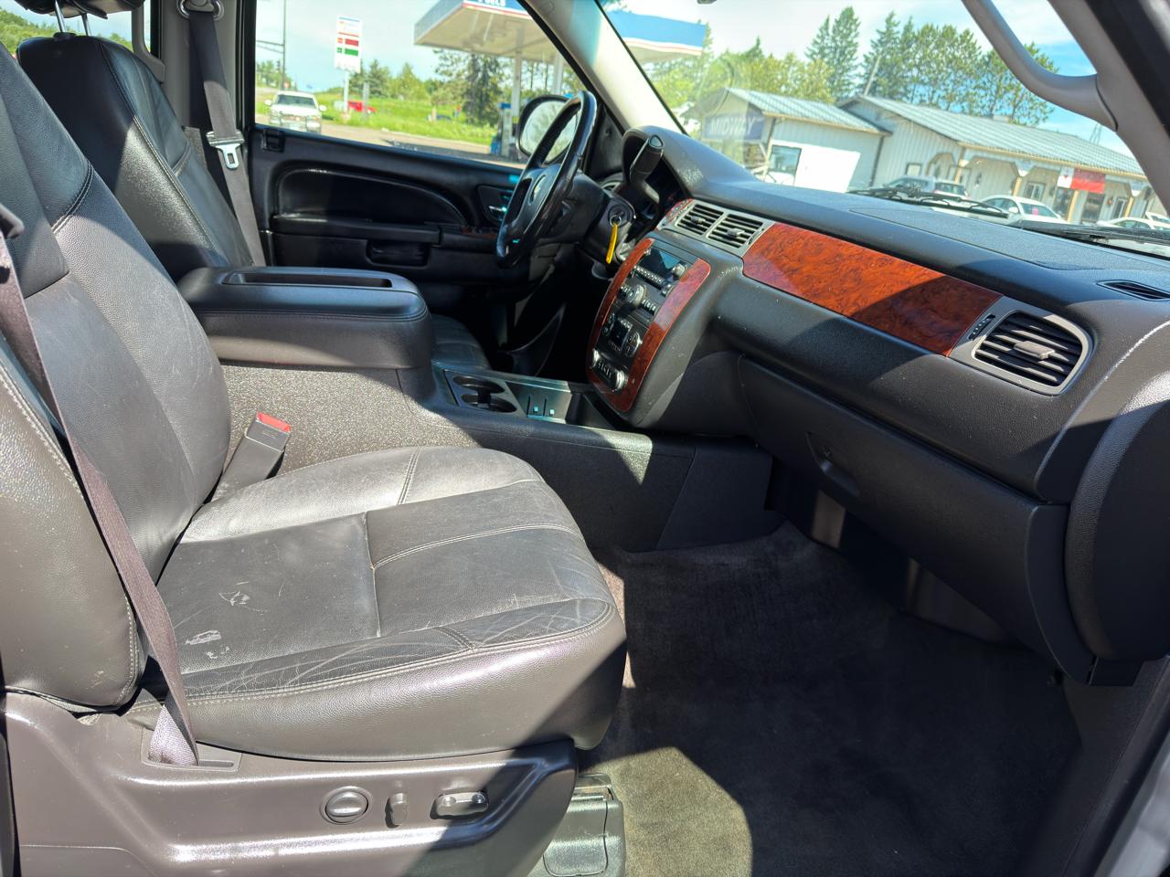 Chevrolet Suburban LTZ 1500 4WD 2013