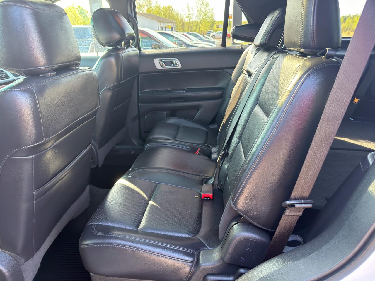 Ford Explorer Limited 4WD 2011
