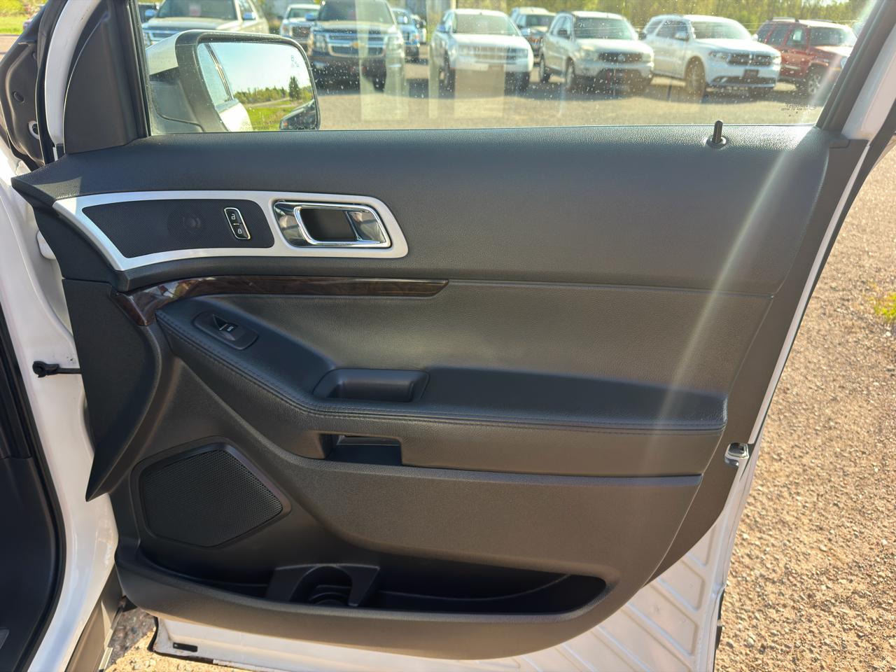 Ford Explorer Limited 4WD 2011
