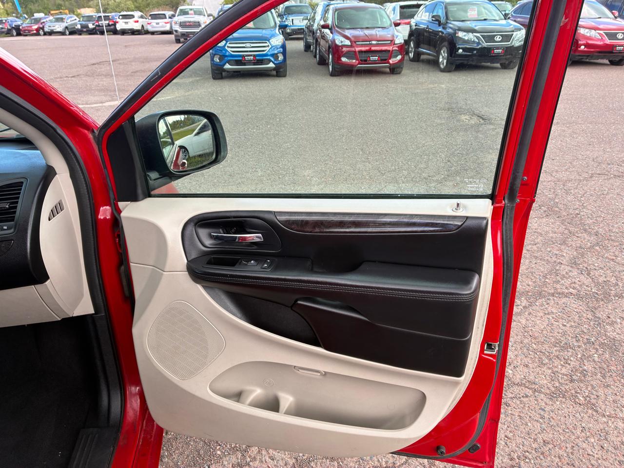 Dodge Grand Caravan 4dr SE 2014