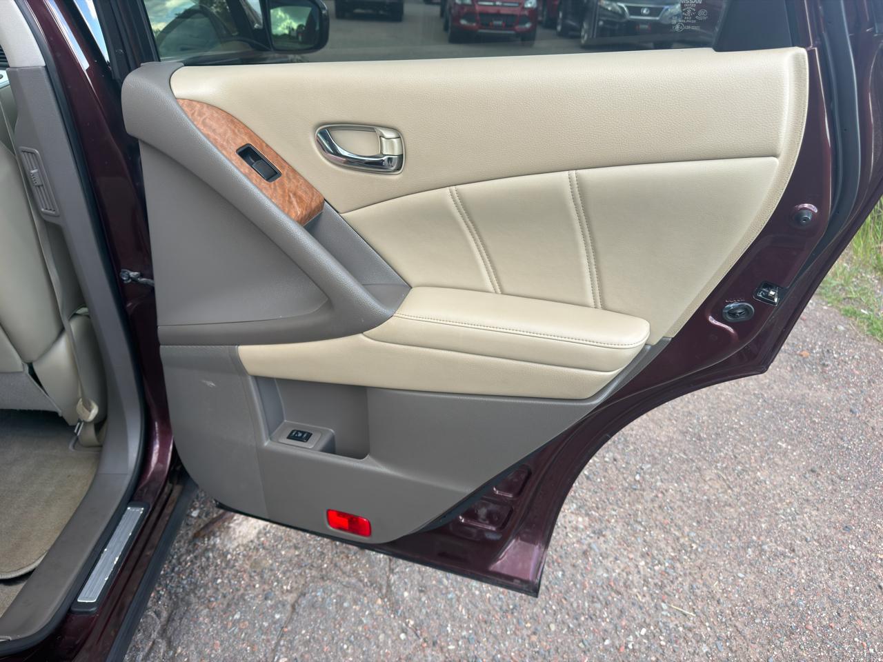Nissan Murano AWD 4dr Platinum 2014