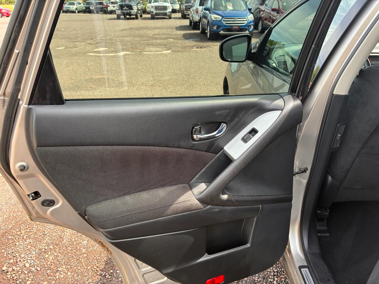 Nissan Murano S AWD 2009