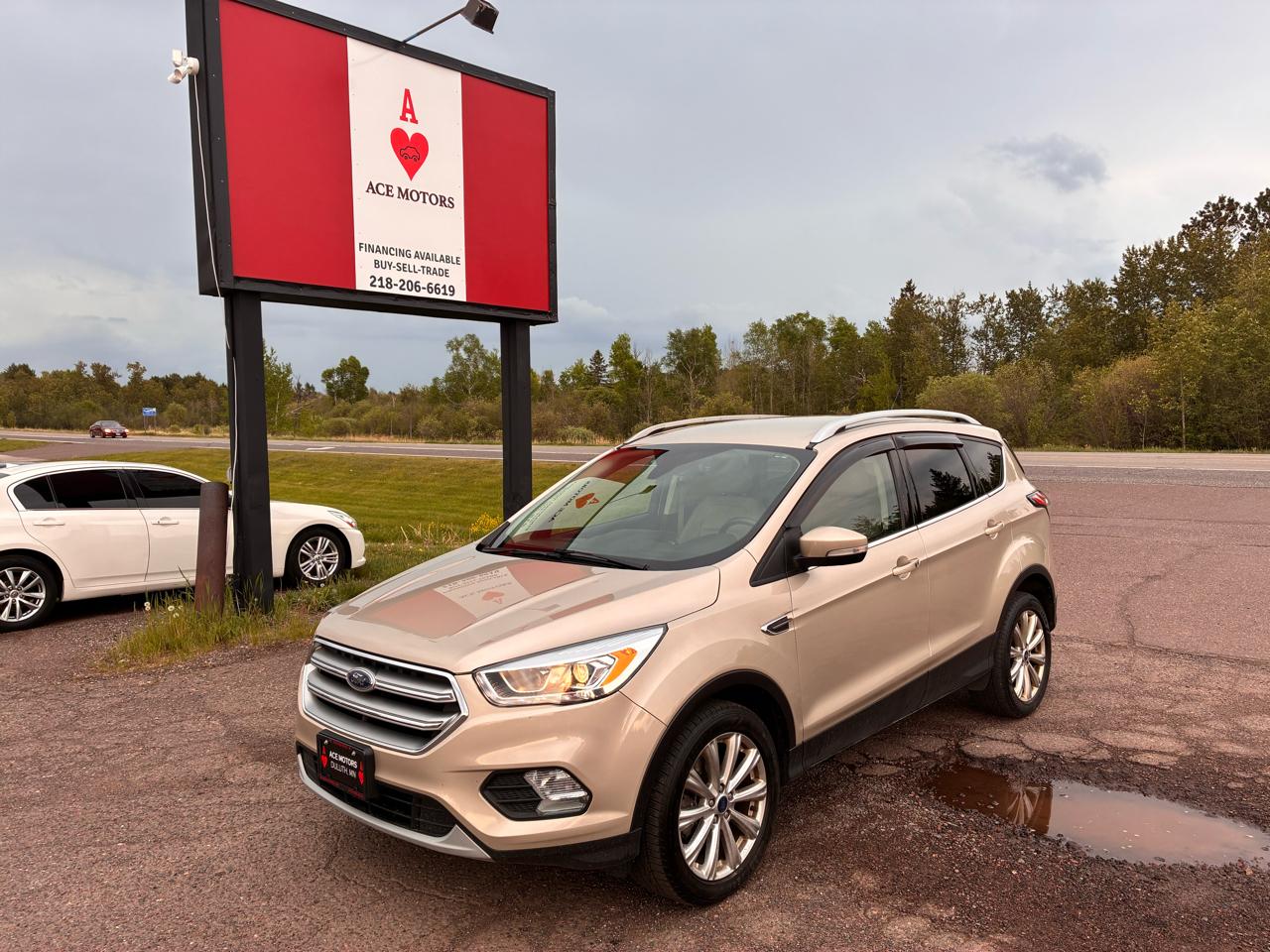 Ford Escape Titanium 4WD 2017