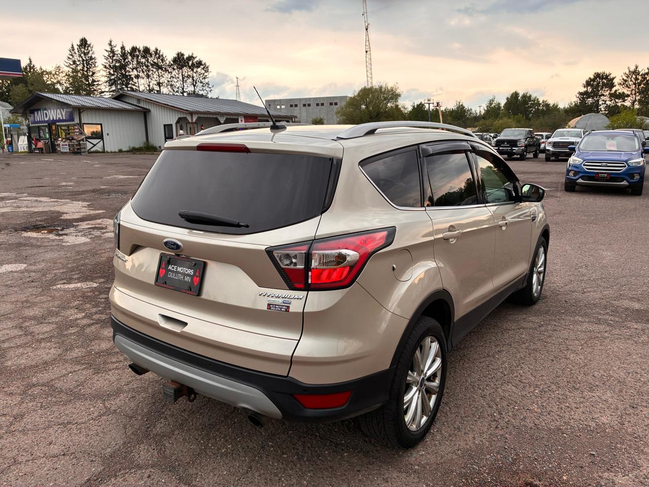 Ford Escape Titanium 4WD 2017