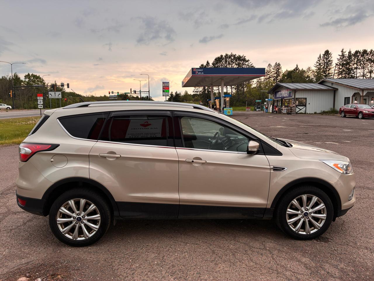 Ford Escape Titanium 4WD 2017