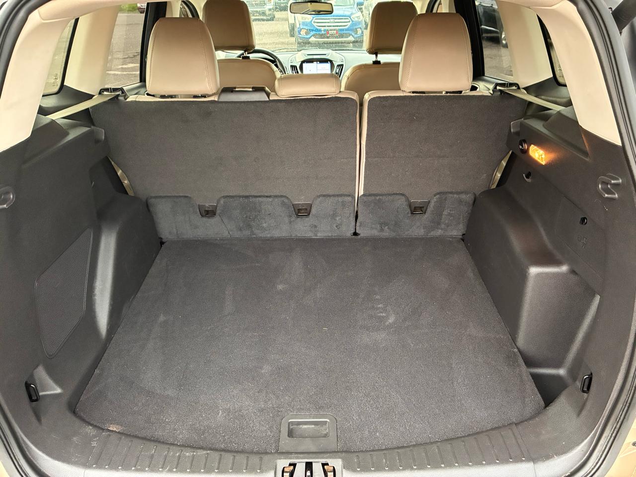 Ford Escape Titanium 4WD 2017