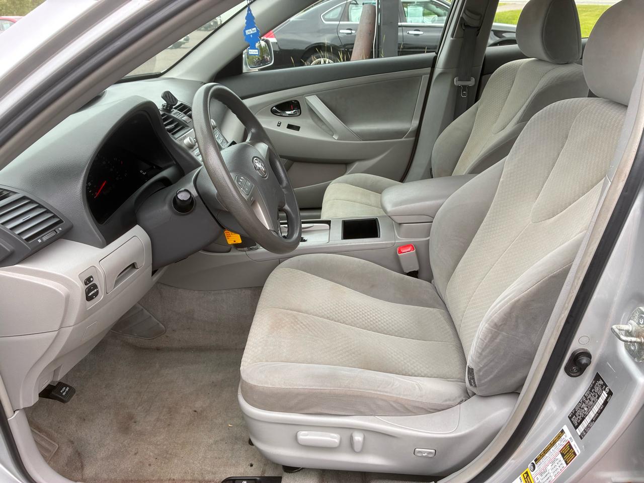 Toyota Camry LE V6 2008