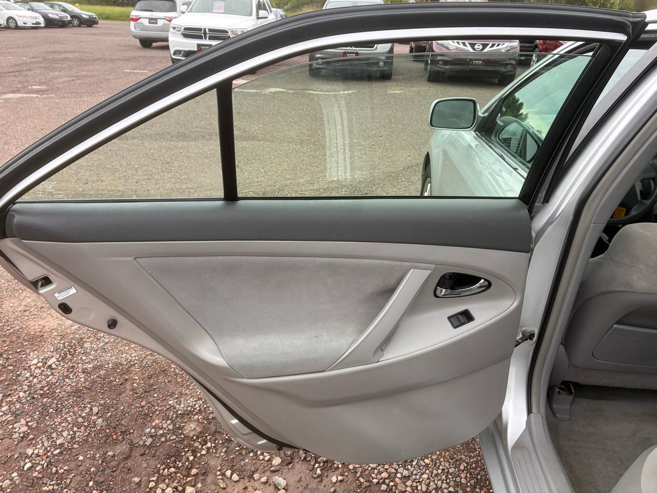 Toyota Camry LE V6 2008