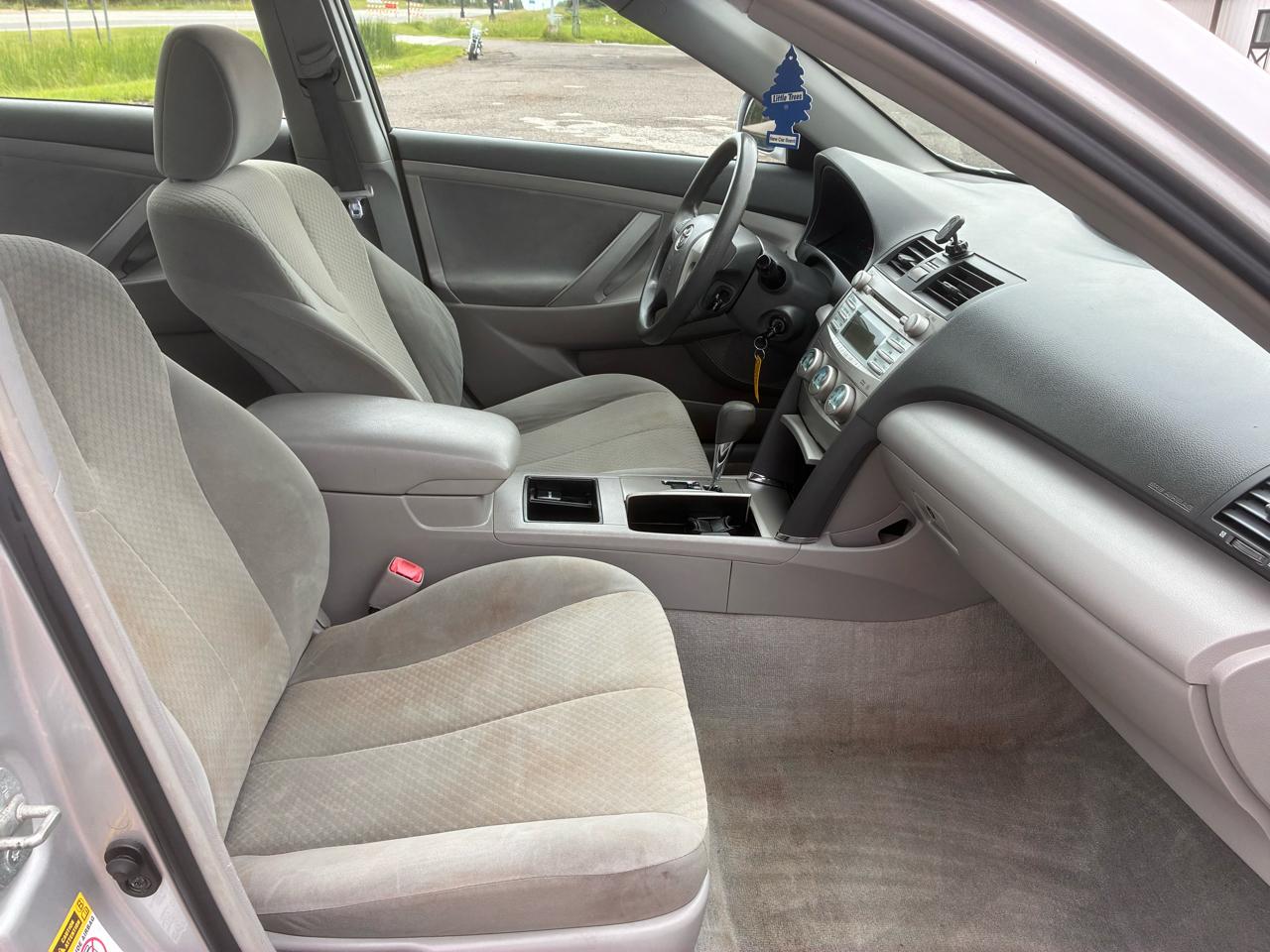 Toyota Camry LE V6 2008