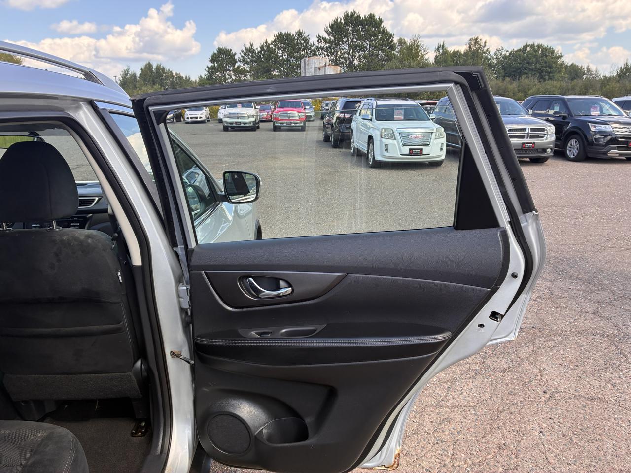 Nissan Rogue  2016