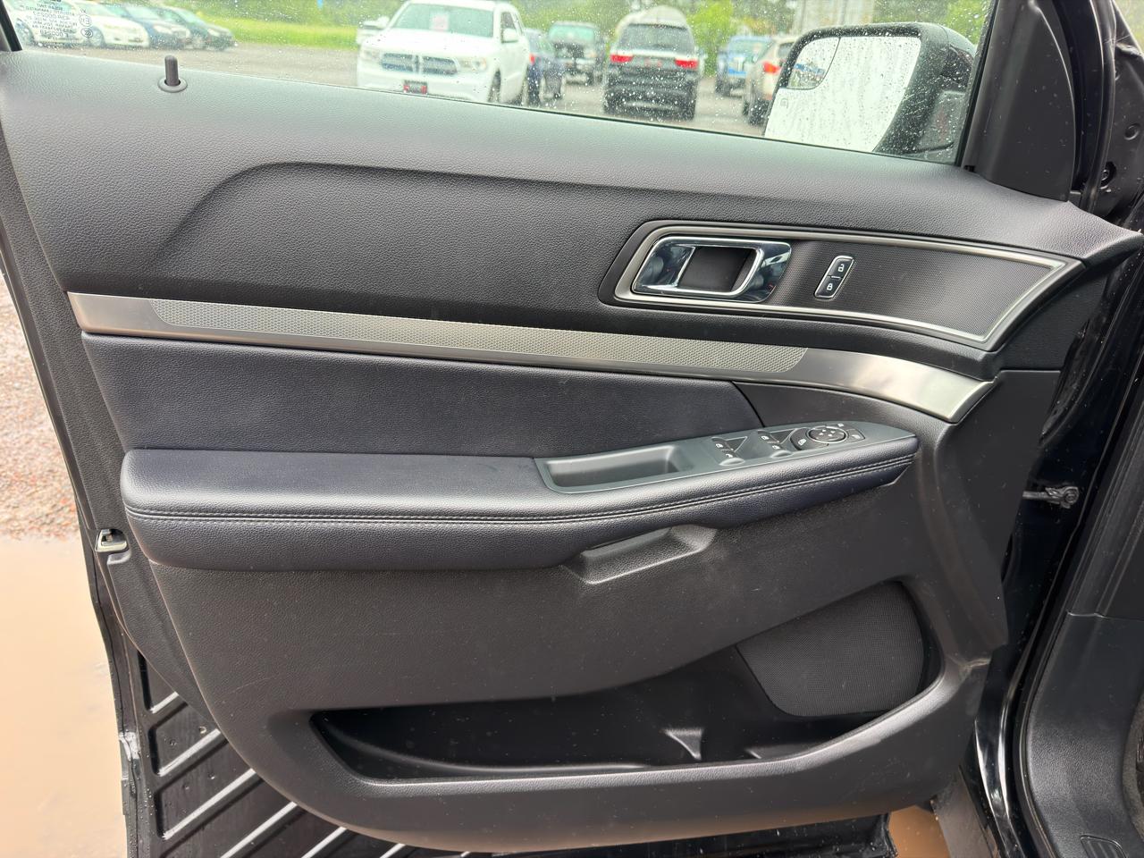 Ford Explorer XLT 4WD 2018