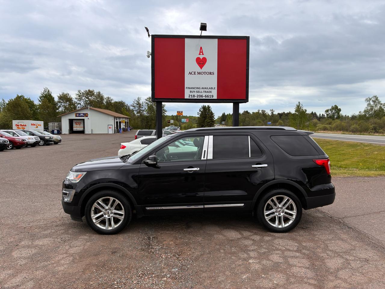 Ford Explorer XLT 4WD 2017