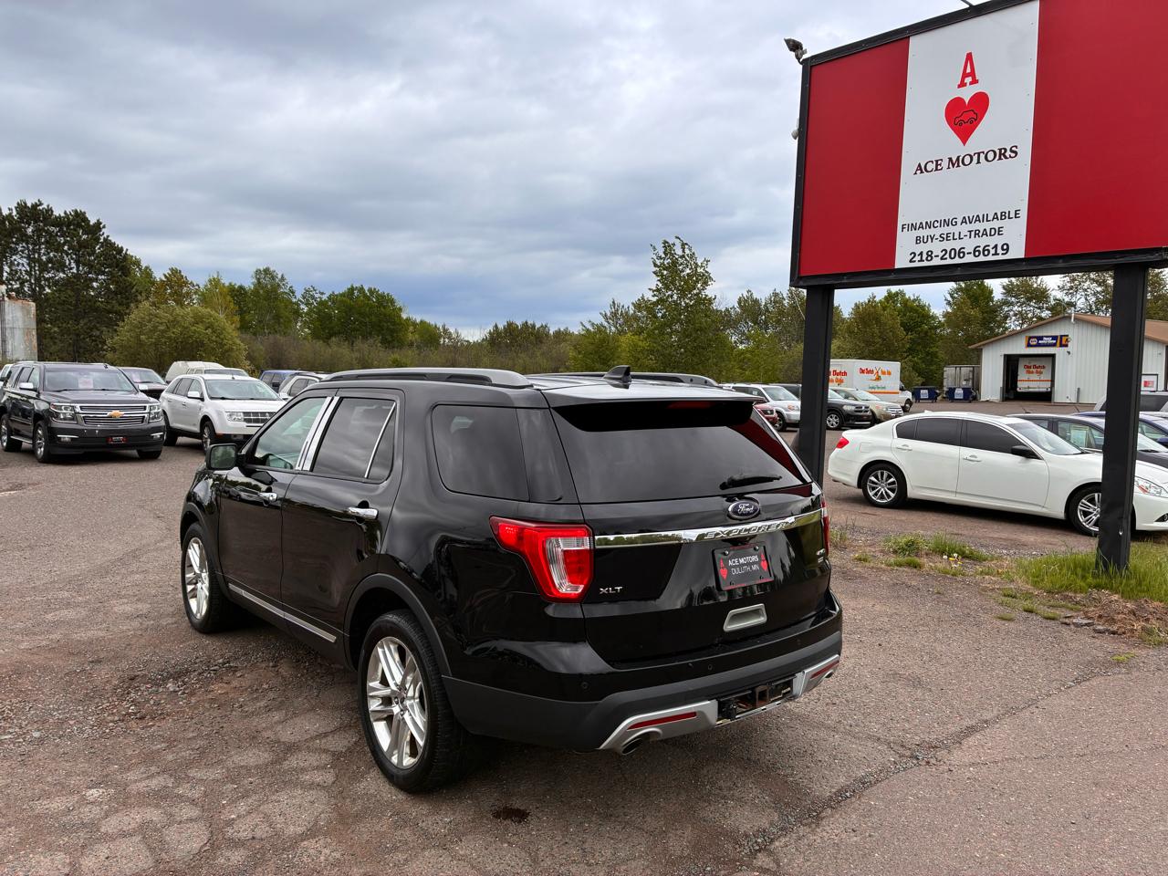 Ford Explorer XLT 4WD 2017