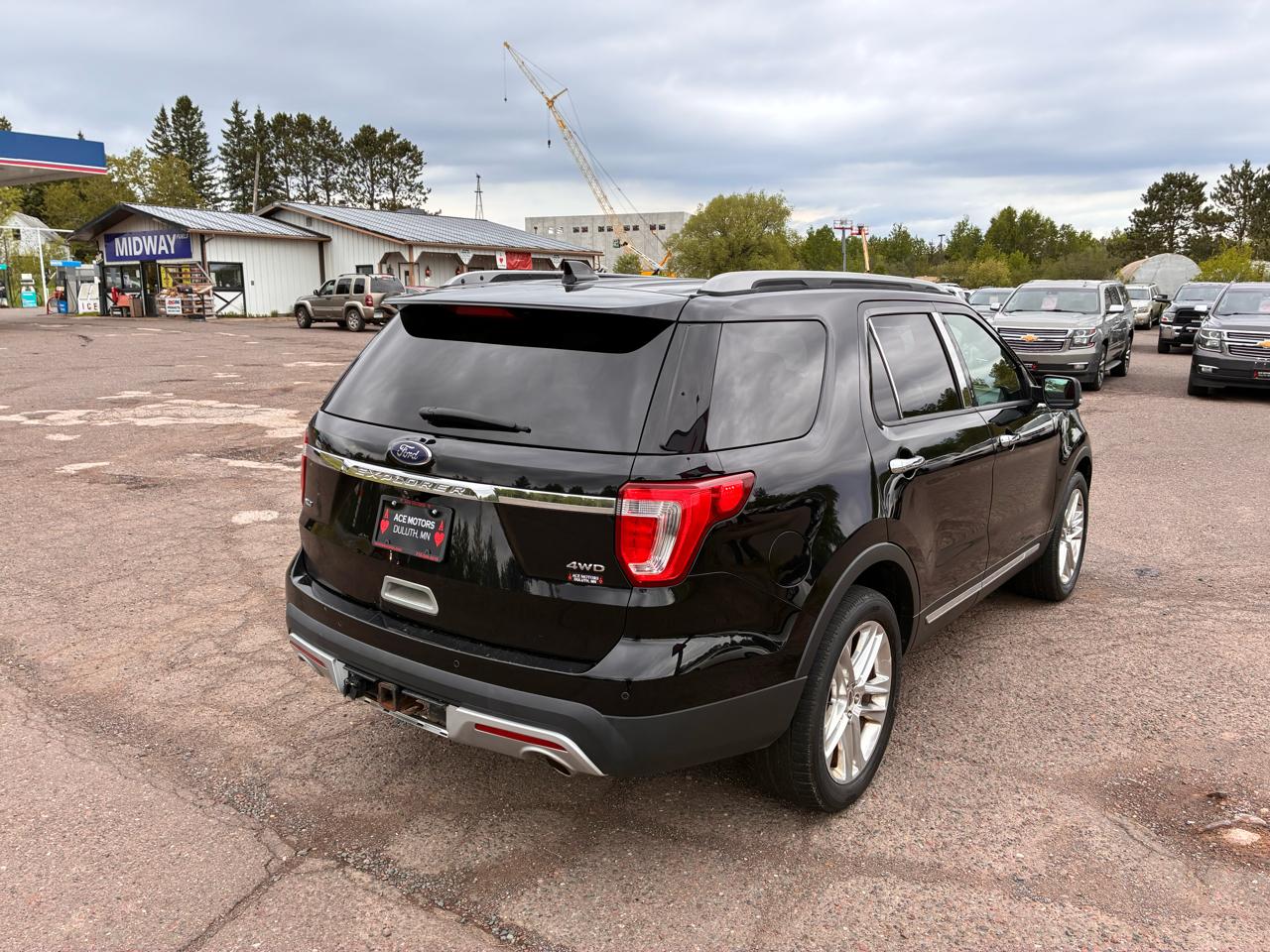 Ford Explorer XLT 4WD 2017
