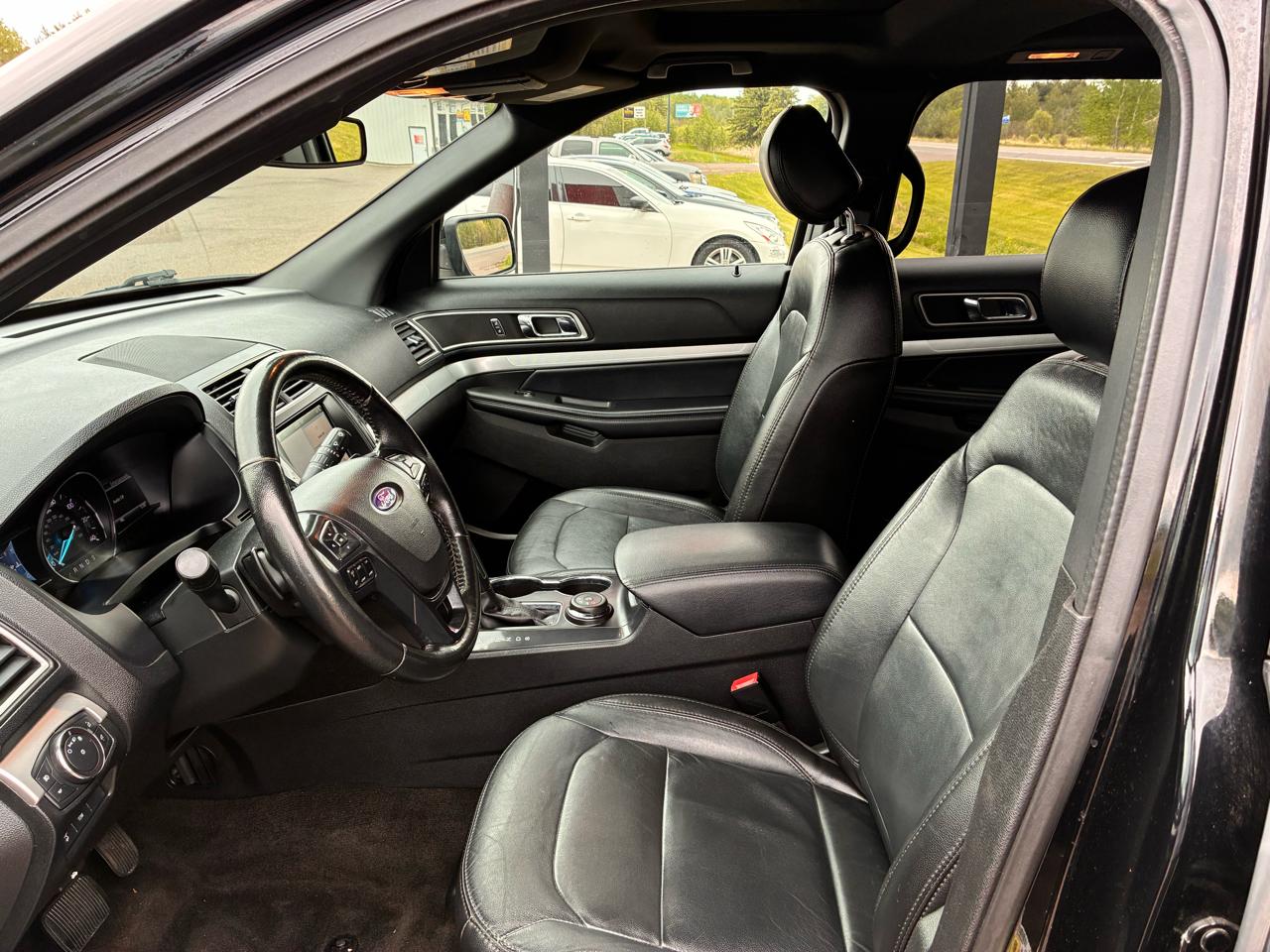 Ford Explorer XLT 4WD 2017