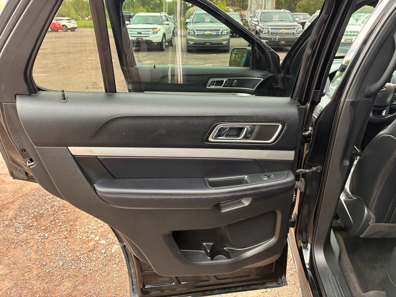Ford Explorer XLT 4WD 2017