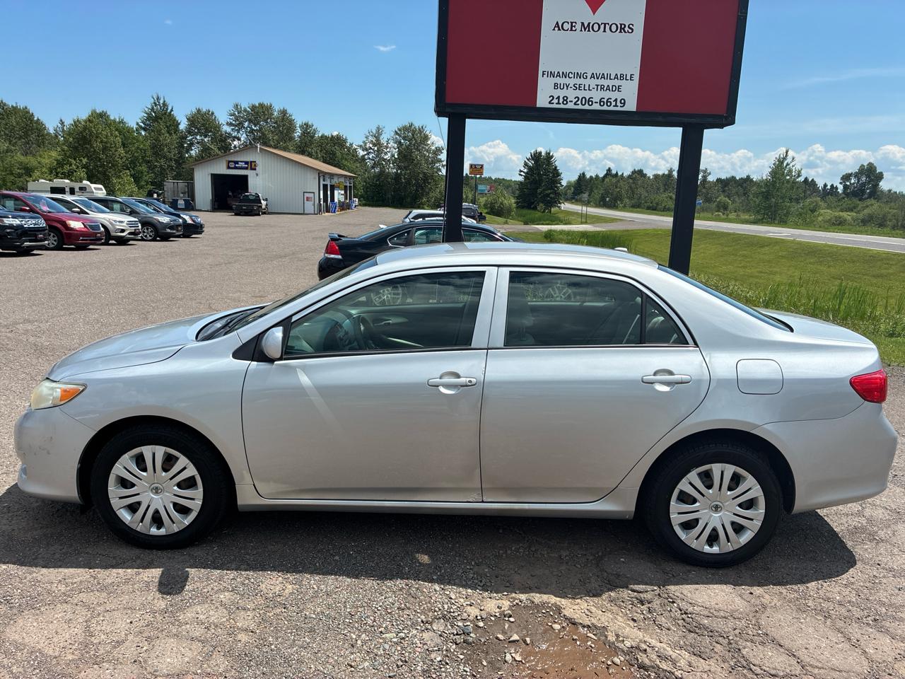 Toyota Corolla 4dr Sdn LE Auto 2010