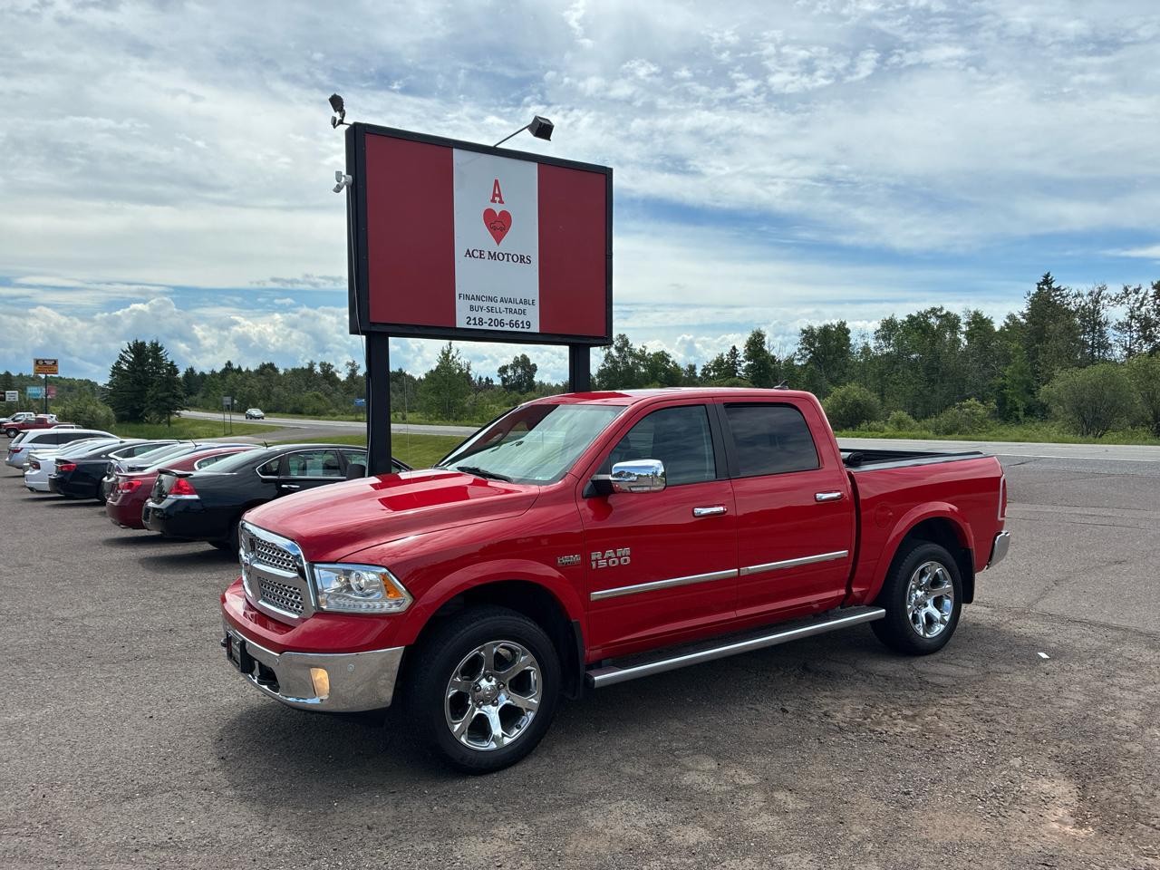RAM 1500 Laramie Crew Cab SWB 4WD 2015