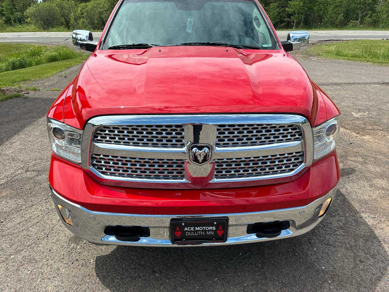 RAM 1500 Laramie Crew Cab SWB 4WD 2015