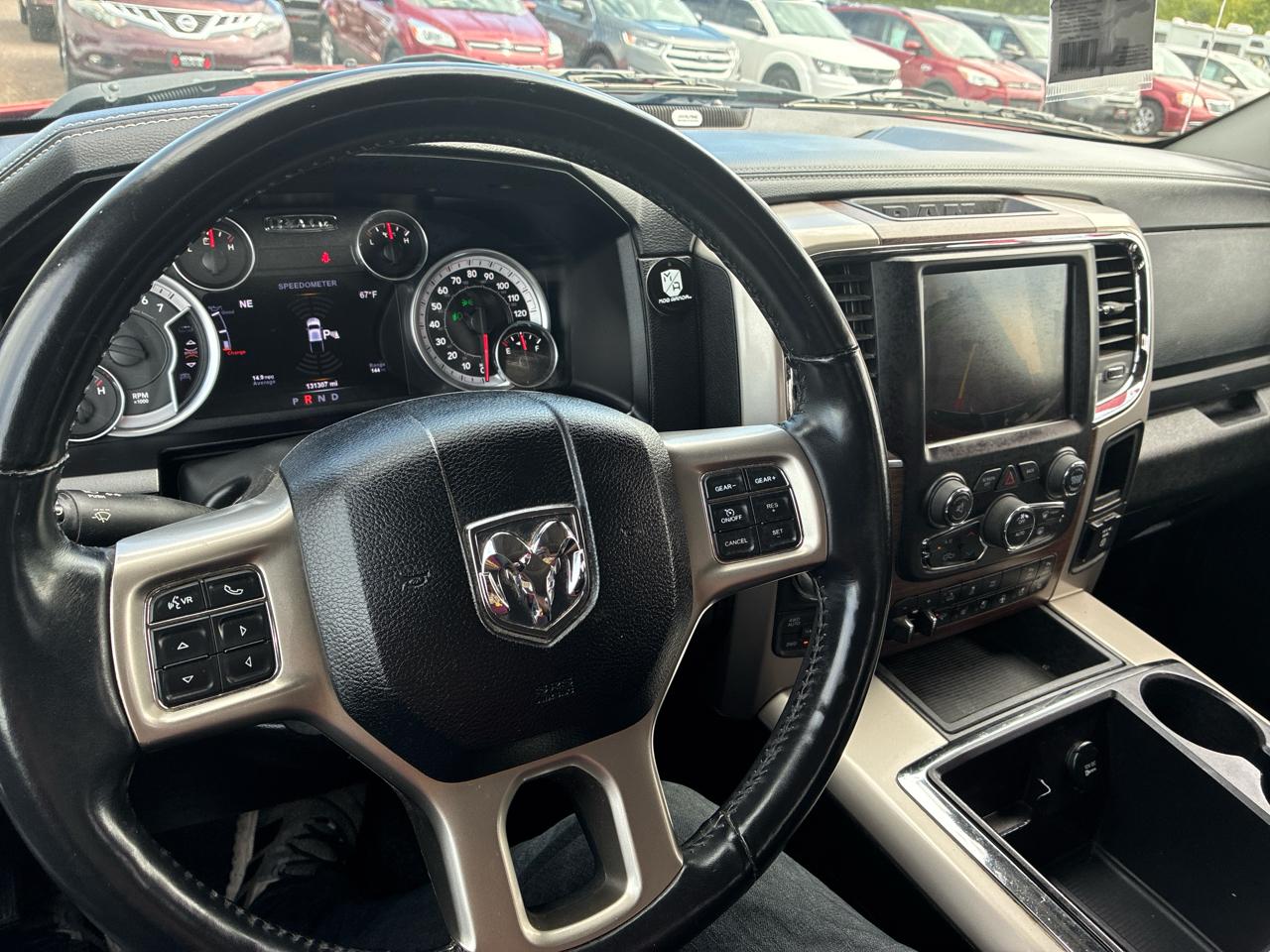RAM 1500 Laramie Crew Cab SWB 4WD 2015