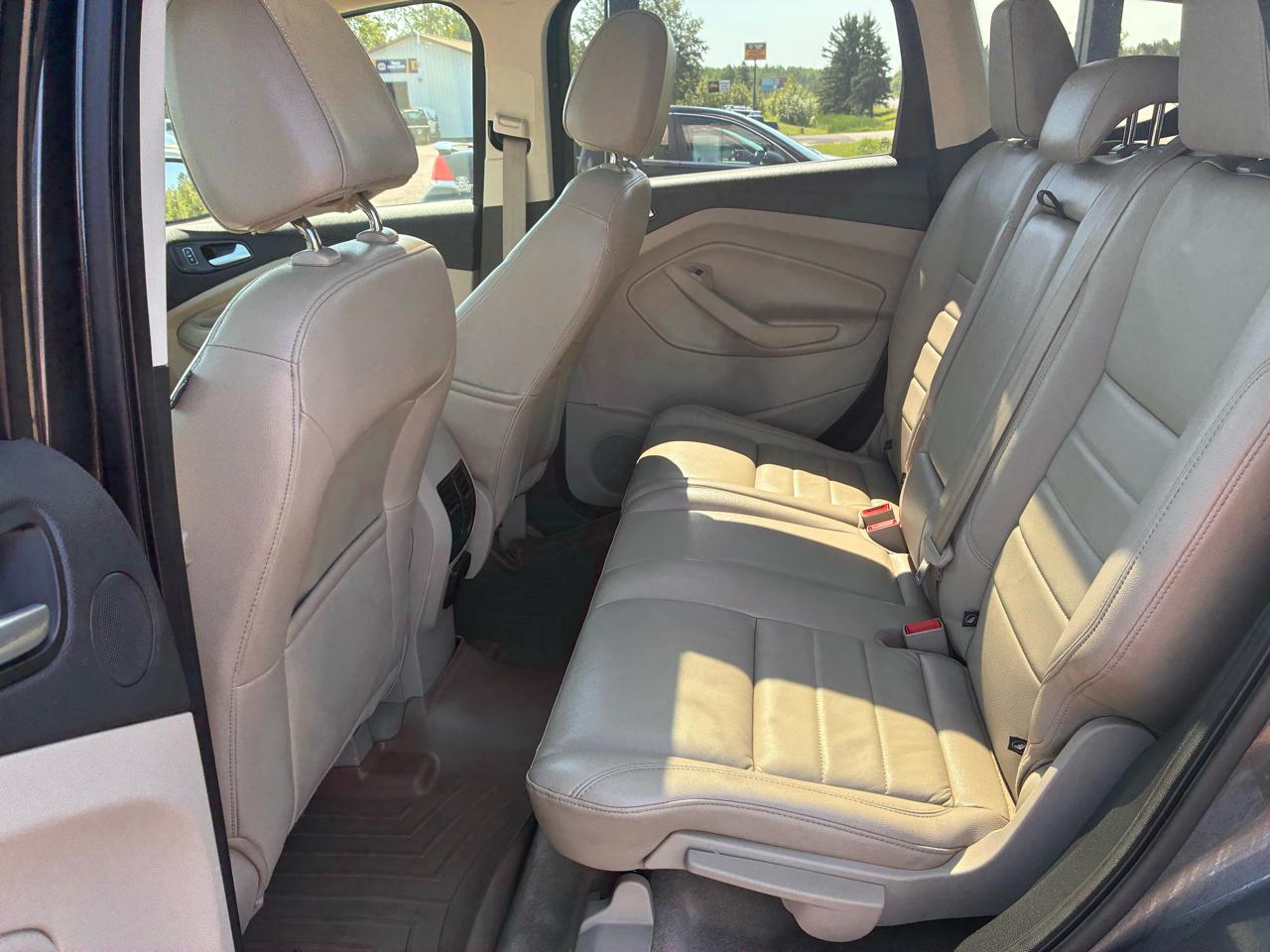 Ford Escape Titanium 4WD 2016