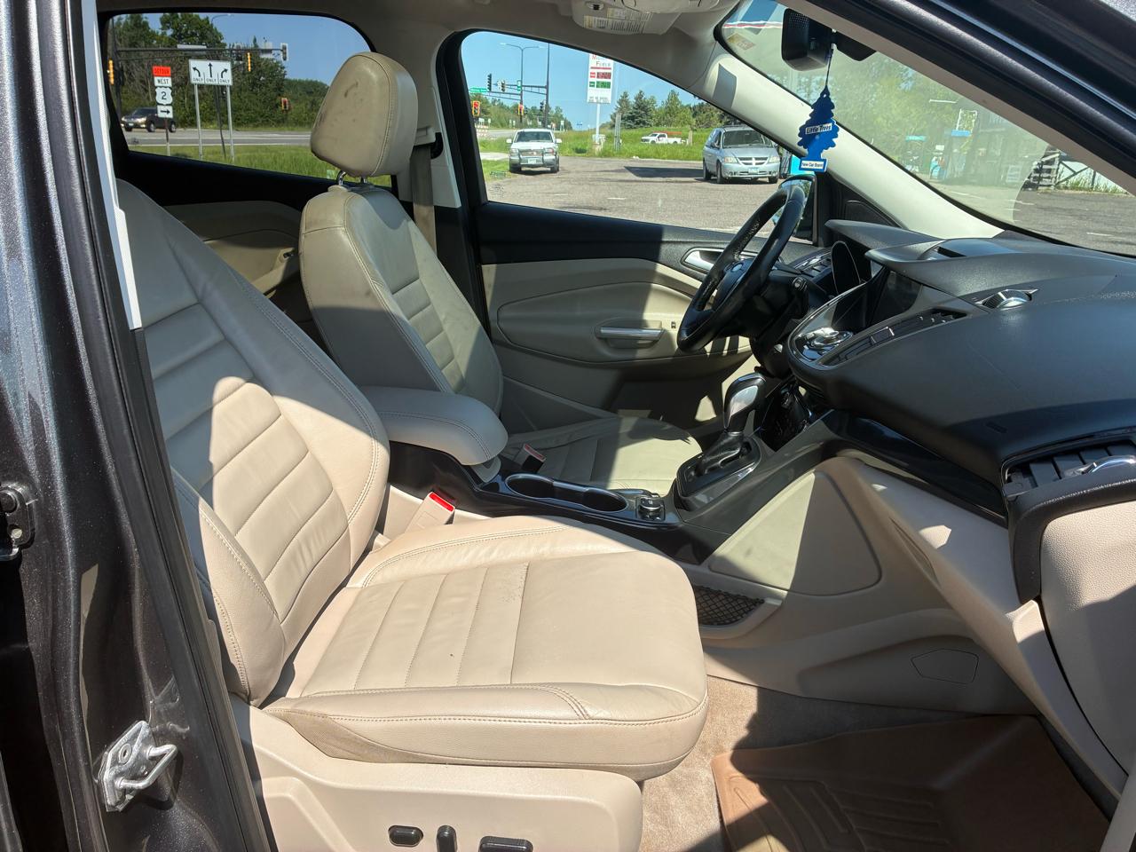 Ford Escape Titanium 4WD 2016