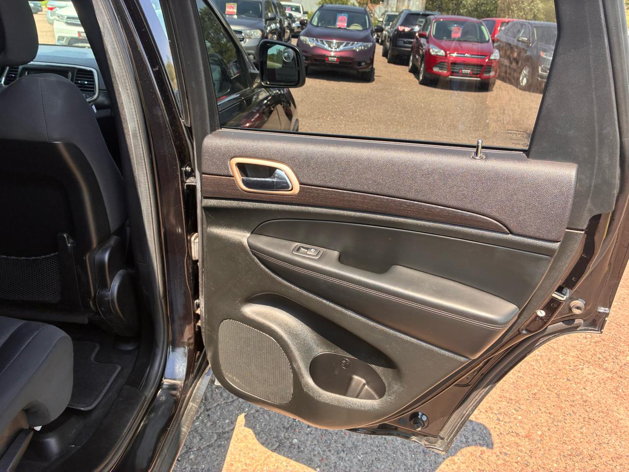 Jeep Grand Cherokee Laredo 4WD 2014